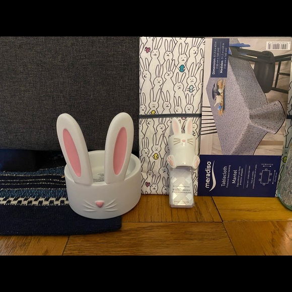 Bath and body works easter decor/soap set! - Picture 3 of 4